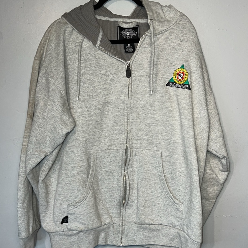 Charles River Apparels Hooded Sweatshirt. Size XL